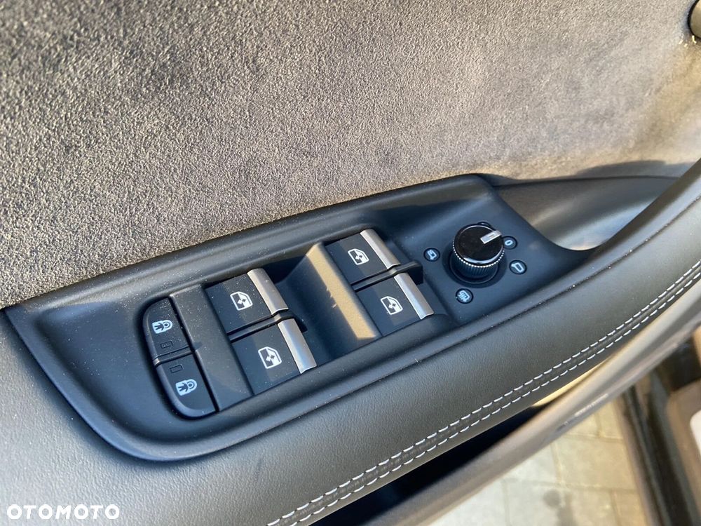 Audi Q8 - 19