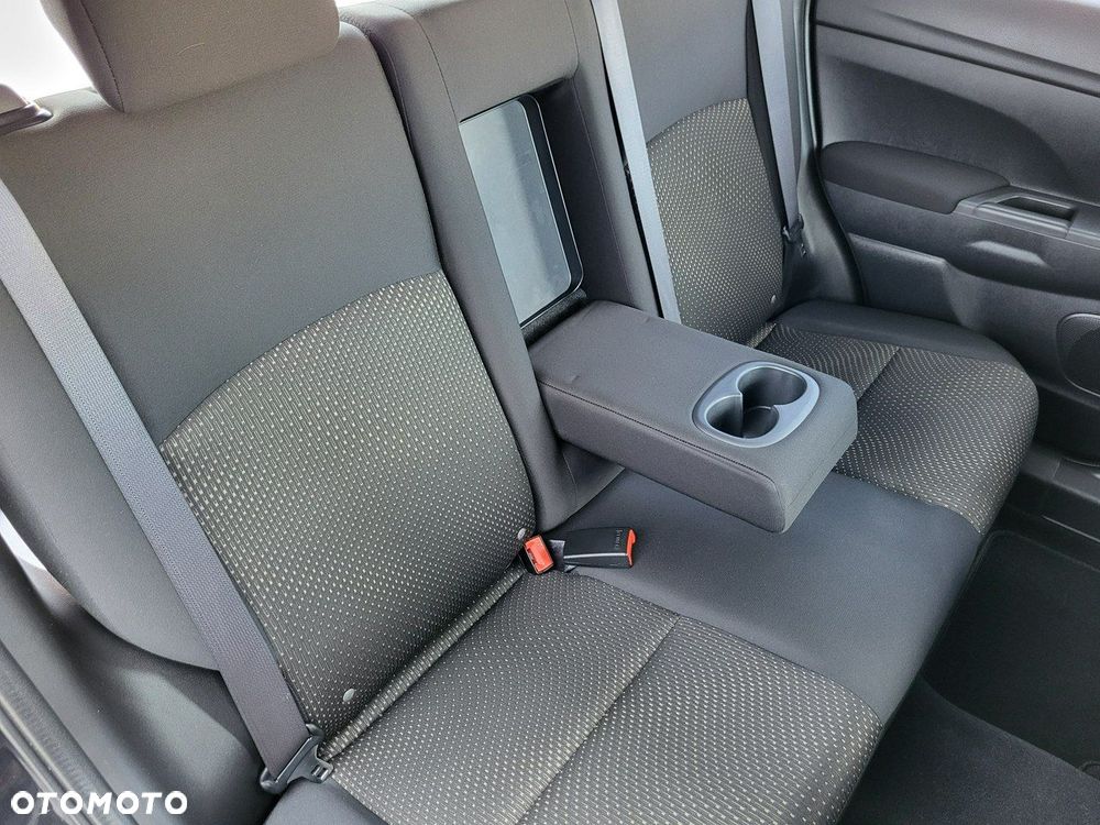 Mitsubishi ASX - 24
