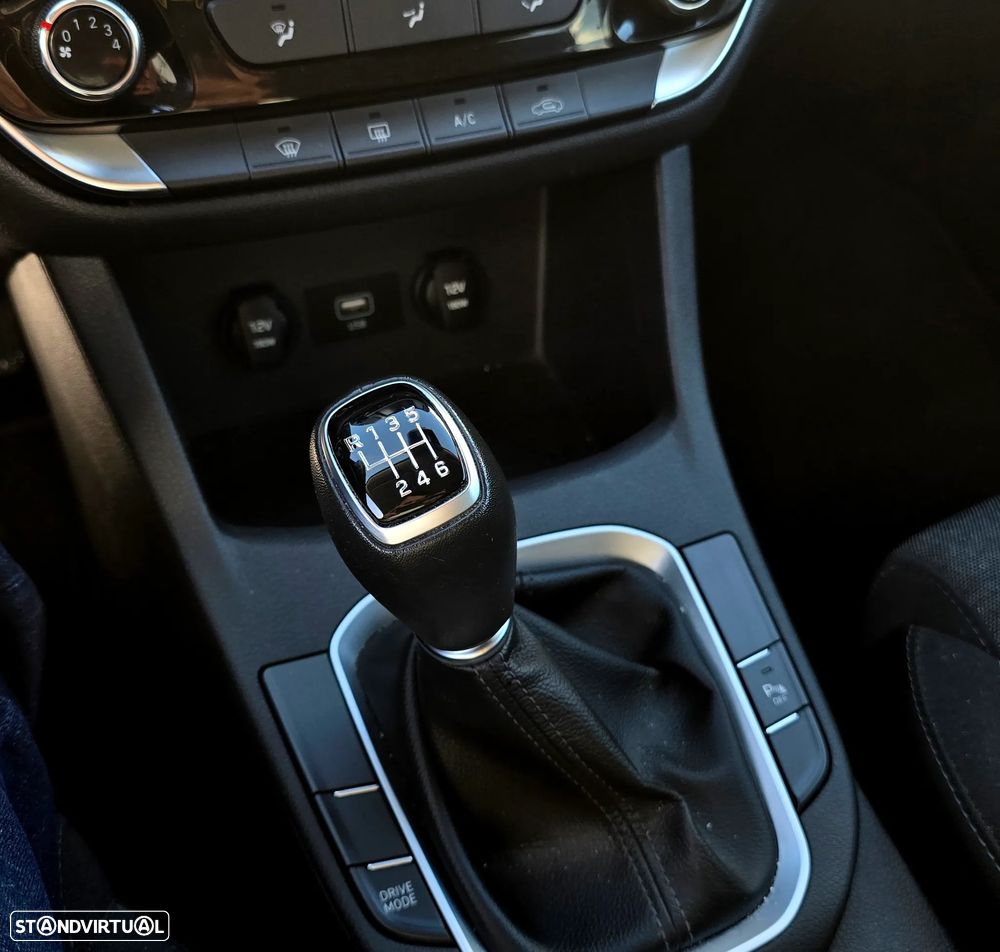 Hyundai i30 SW - 12
