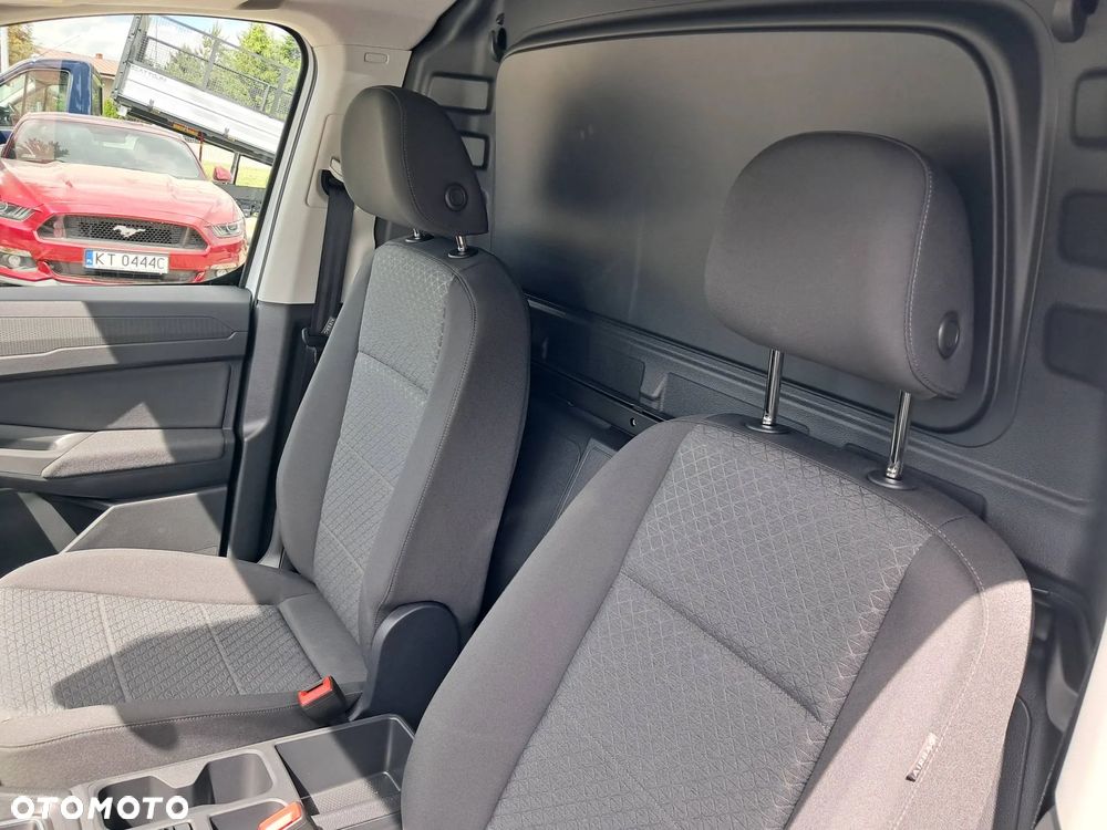 Ford Transit Connect - 24