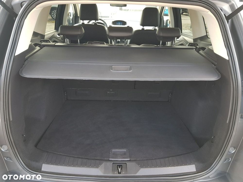 Ford Kuga 1.6 EcoBoost 2x4 Titanium - 14