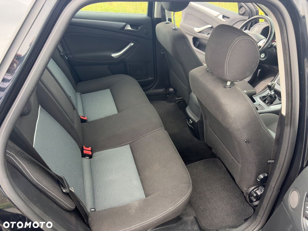 Ford Mondeo - 10