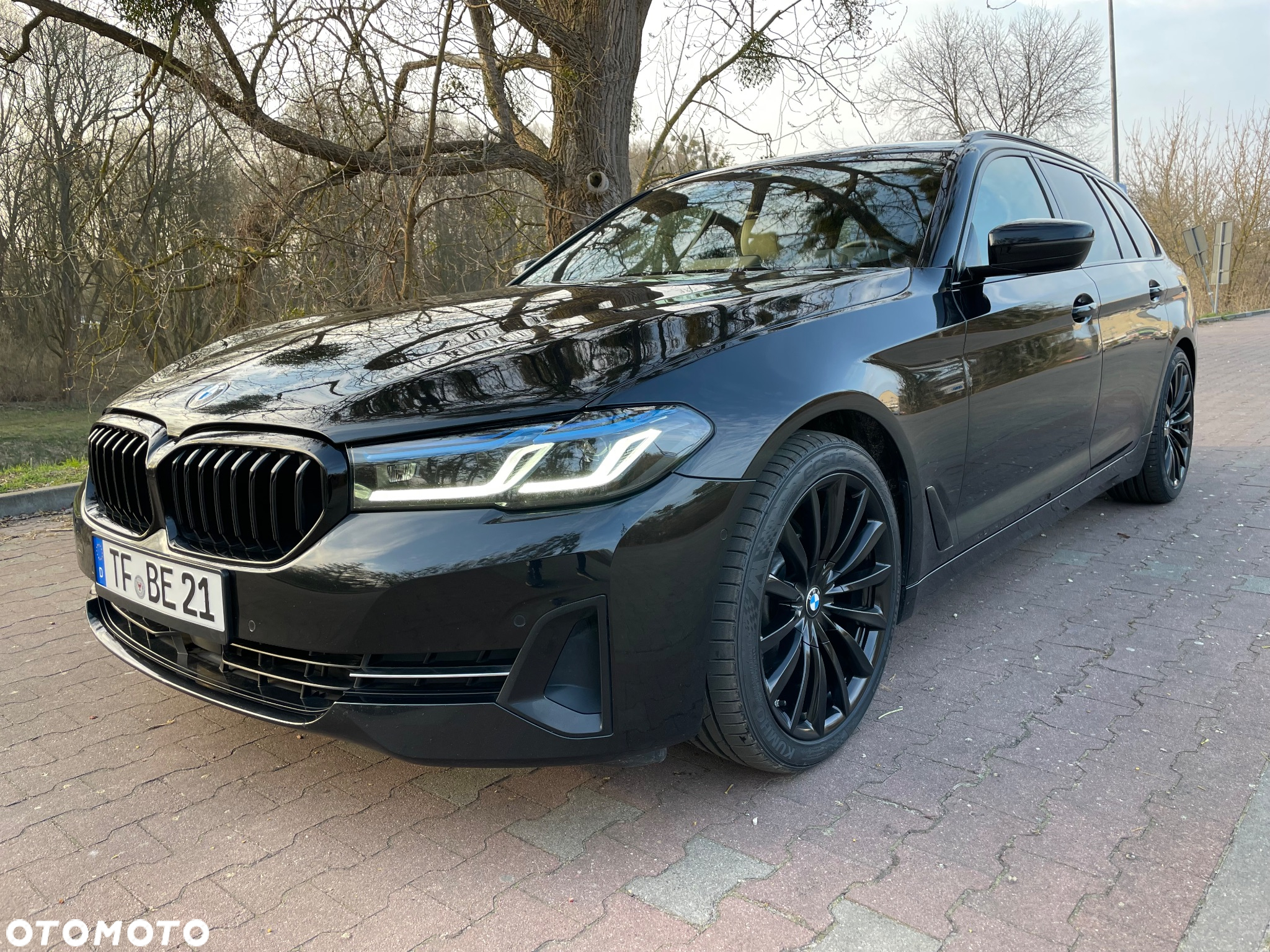 BMW Seria 5 520d Touring Luxury Line - 2