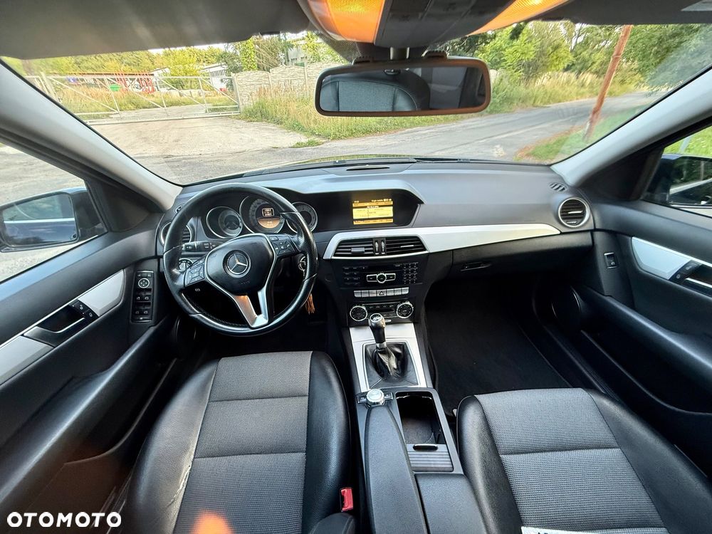 Mercedes-Benz Klasa C 180 CDI DPF (BlueEFFICIENCY) Avantgarde - 10