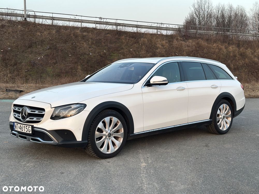 Mercedes-Benz Klasa E 220 d 4-Matic All-Terrain - 4