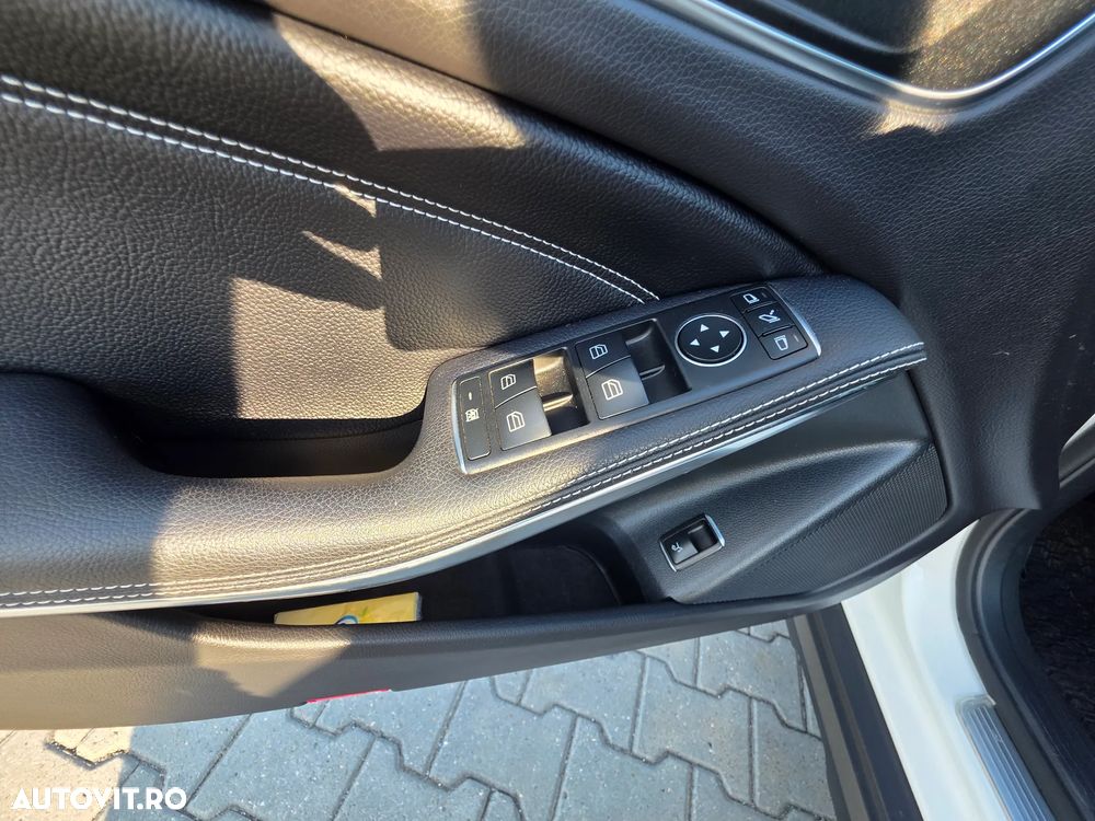 Mercedes-Benz GLA - 17