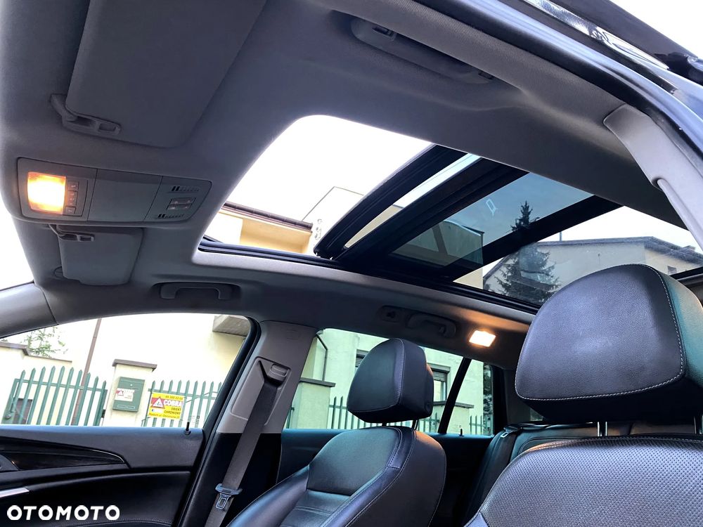 Opel Insignia 2.0 T Cosmo 4x4 - 27