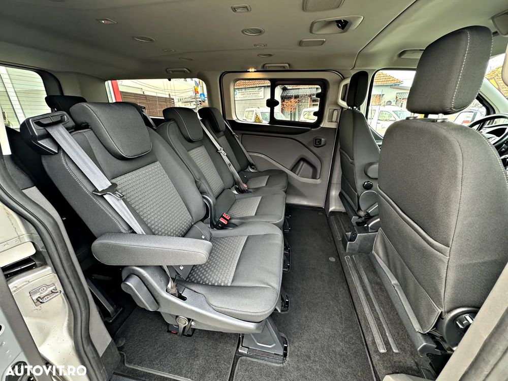 Ford Tourneo Custom 320 L2H1 VA Titanium - 10