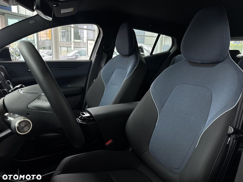 Volvo EX30 - 17