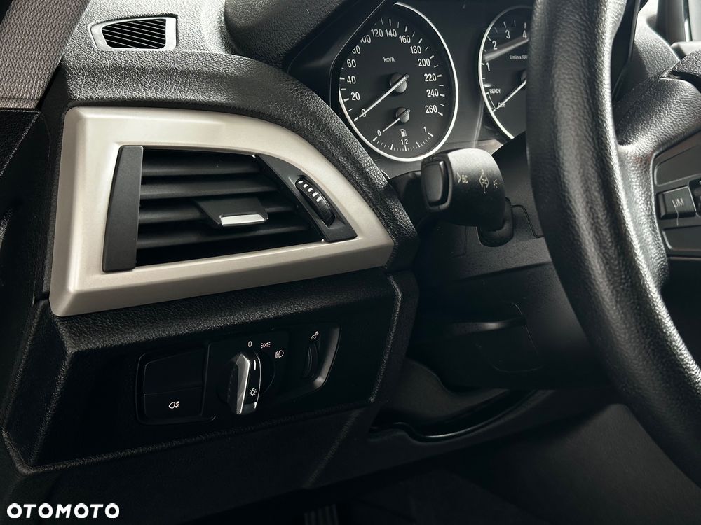 BMW Seria 1 116i - 16