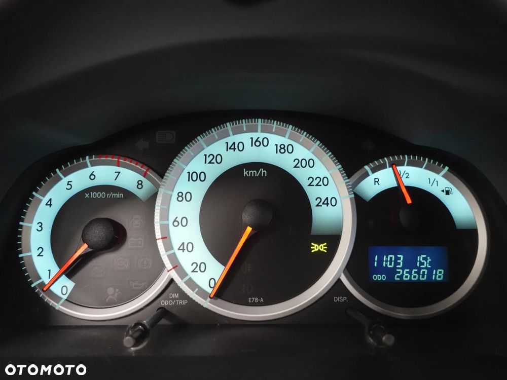Toyota Corolla Verso 1.8 Edition - 38