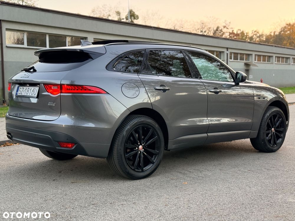 Jaguar F-Pace - 6