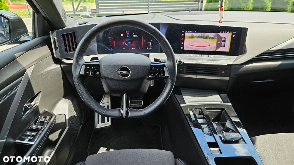 Opel Astra 1.6 T Plug-in Hybrid GS - 13
