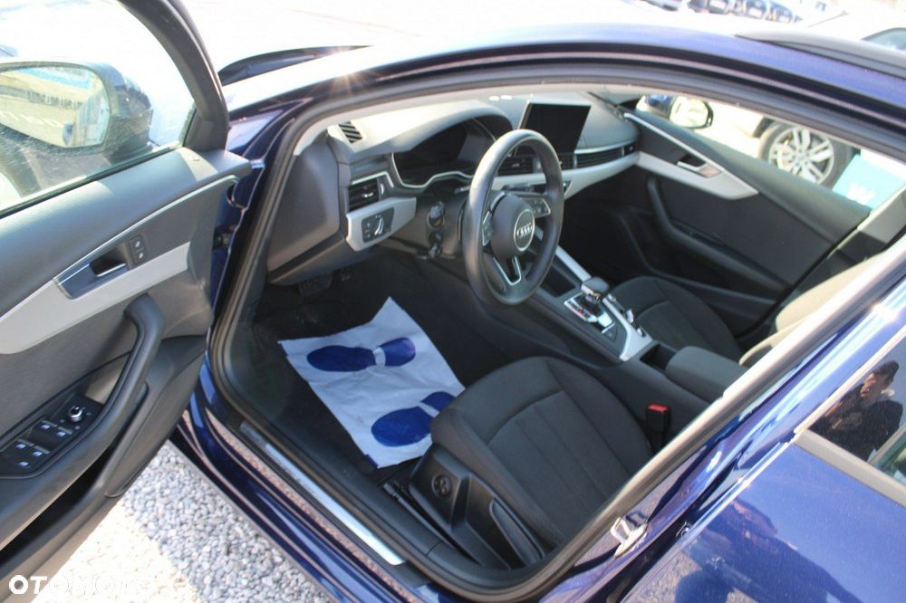 Audi A4 - 16