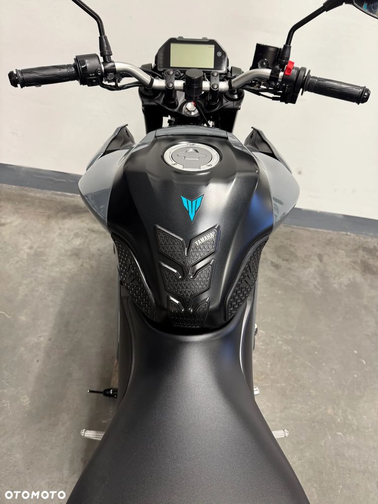 Yamaha MT - 40