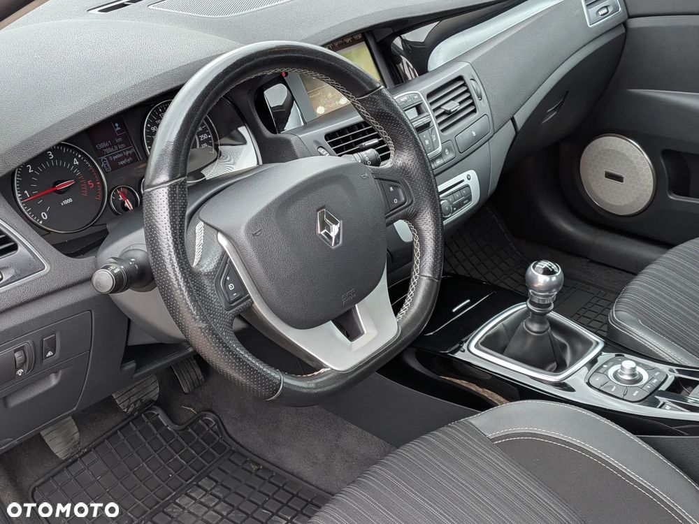 Renault Laguna 2.0 dCi Bose Edition - 6