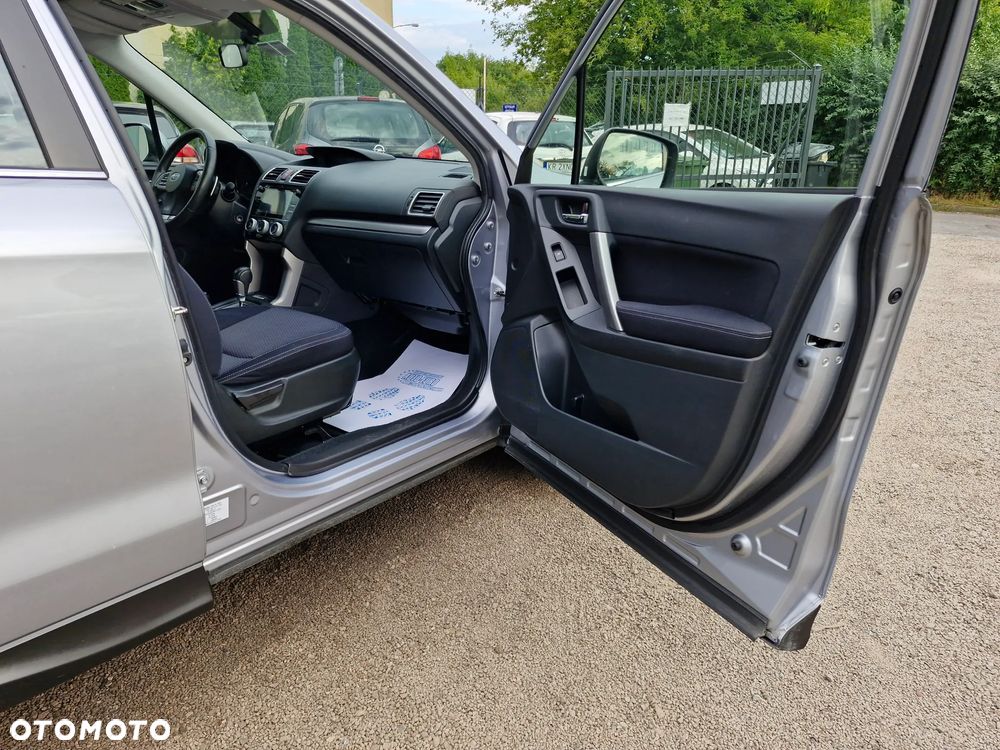 Subaru Forester 2.0i Exclusive Lineartronic - 15