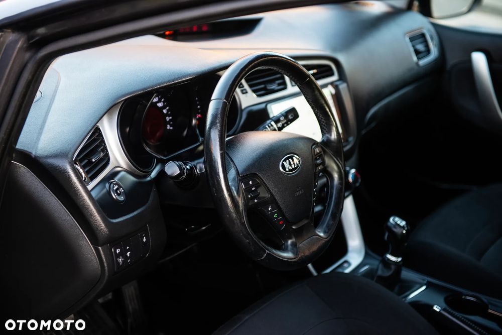 Kia Ceed - 20