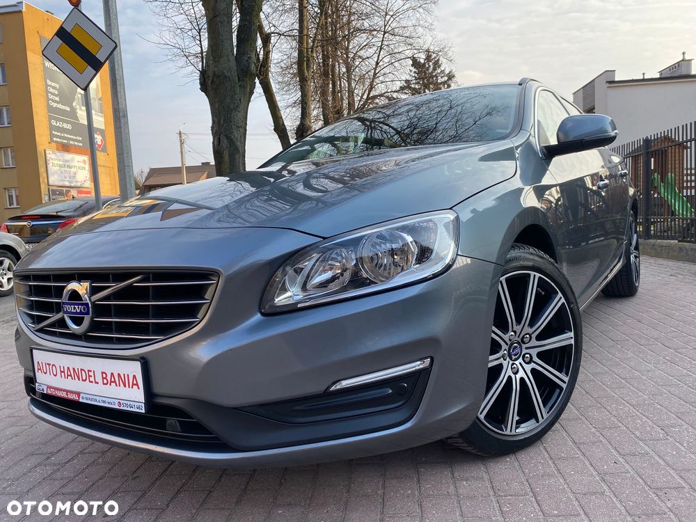 Volvo V60 D3 Summum - 18