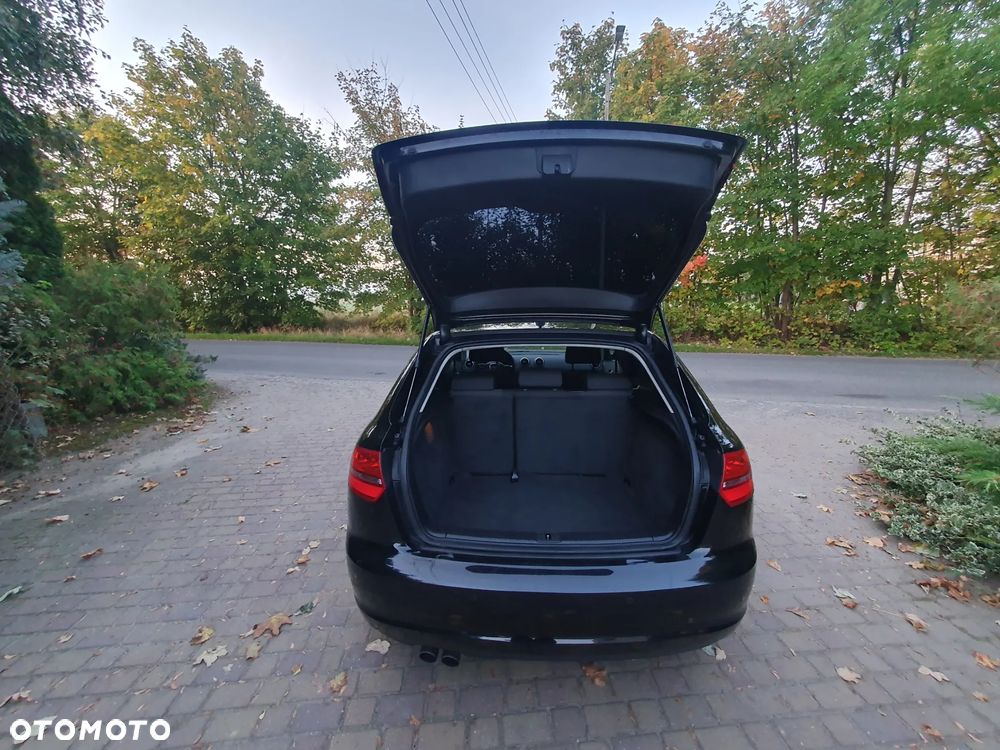 Audi A3 Sportback 2.0 TDI DPF S tronic Ambiente - 8