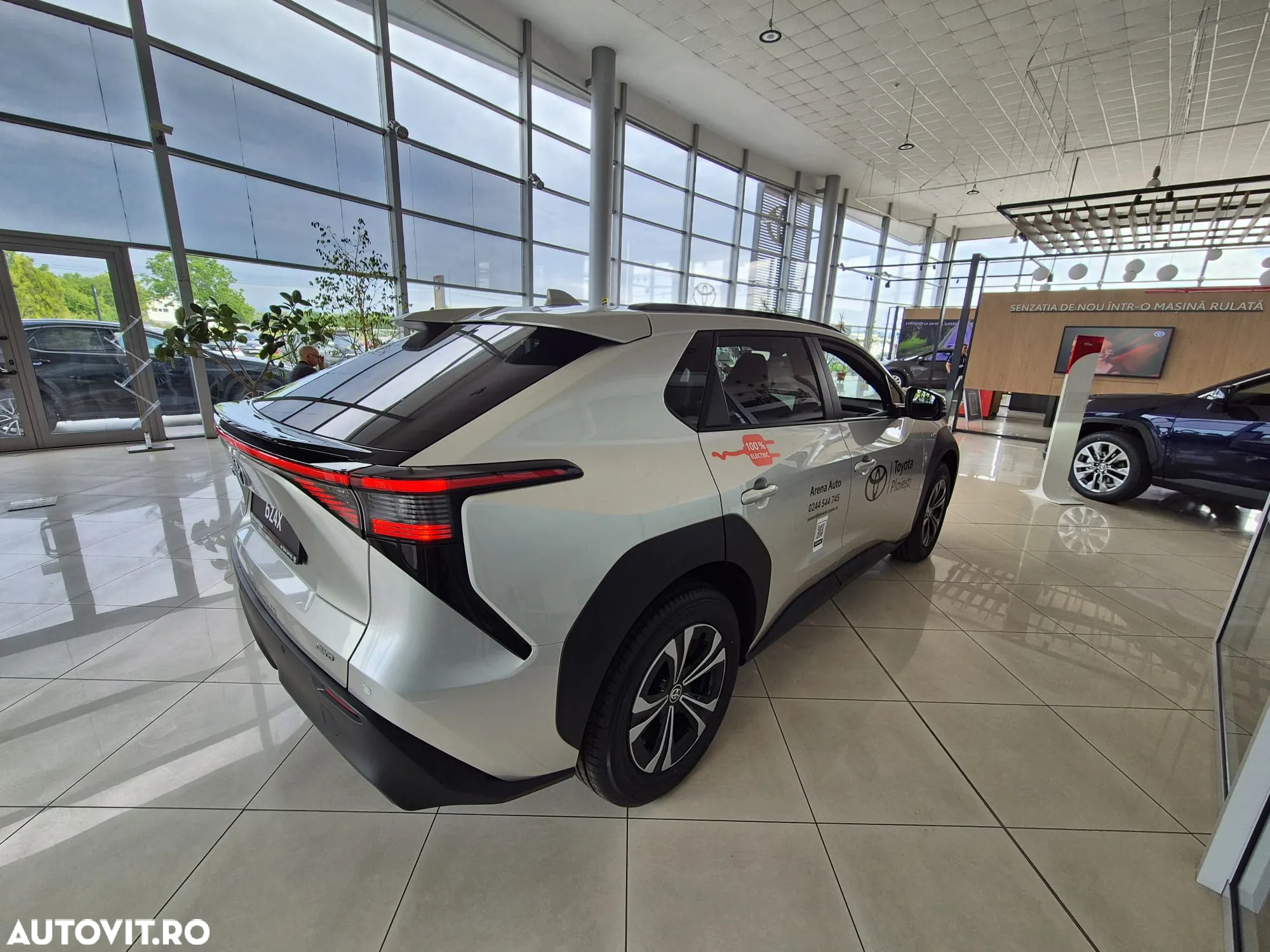 Toyota BZ4X 160 KW AWD (4x4) Exclusive - 4