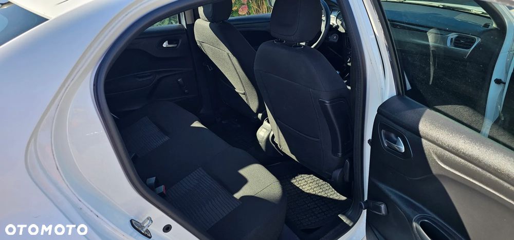 Peugeot 301 1.2 Pure Tech Active - 6