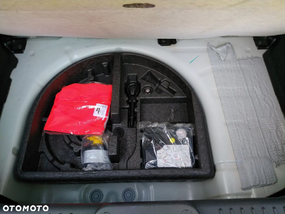 Ford Fiesta 1.5 TDCi ST&St Trend - 29