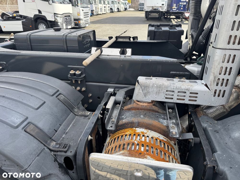 Volvo FMX 460 13L 8x4 MEILLER HYDROBURTA ładne i zadbane - 19