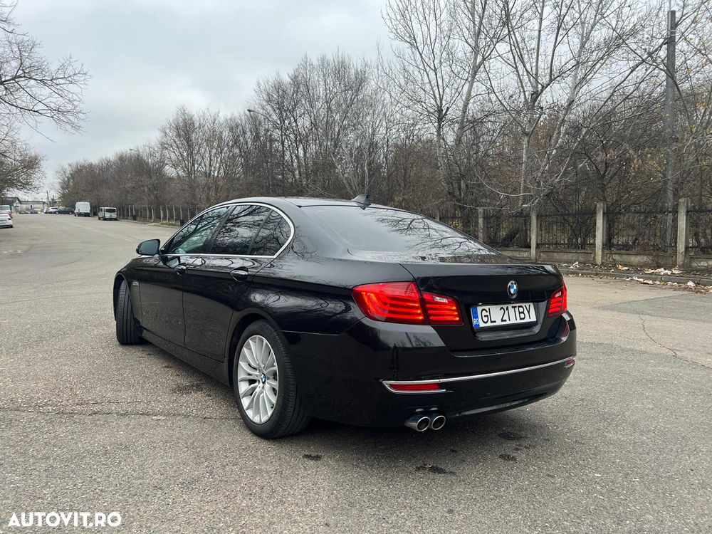 BMW Seria 5 520d Aut. Luxury Line - 4