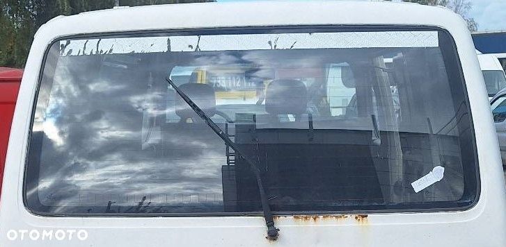 SZYBA TYŁ KLAPY BAGAŻNIKA  VOLKSWAGEN TRANSPORTER T4 - 3