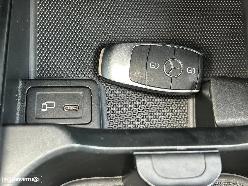 Mercedes-Benz CLA 180 d Shooting Brake AMG Line Aut. - 39
