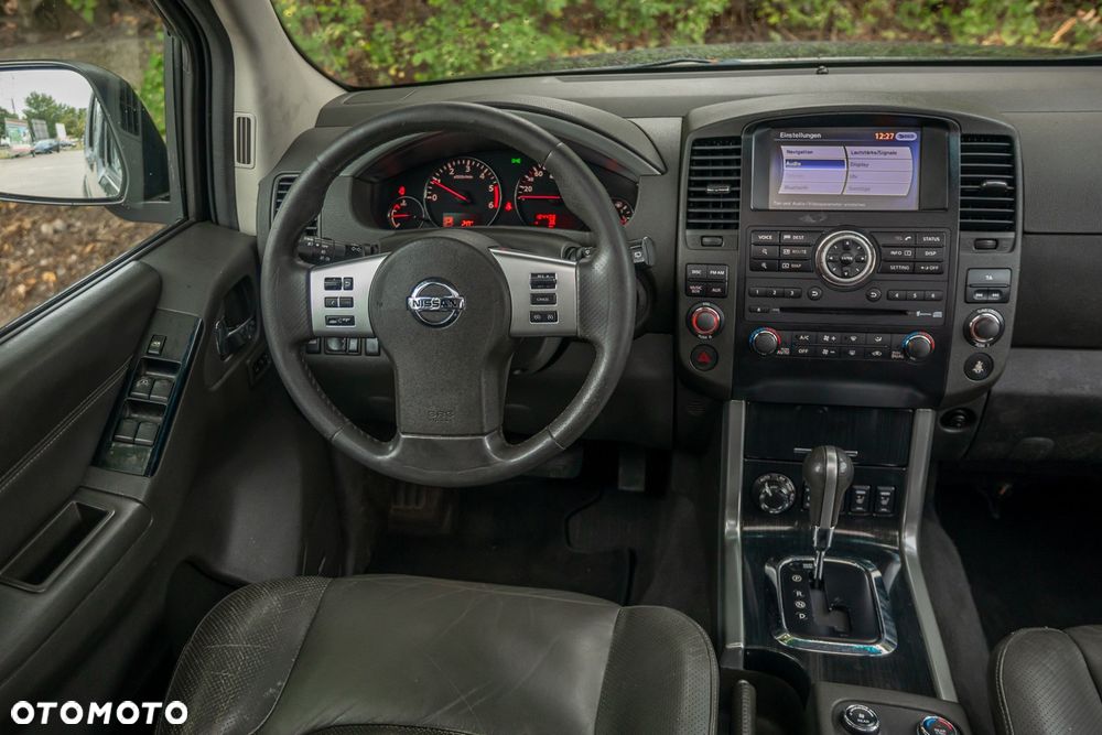 Nissan Pathfinder - 18