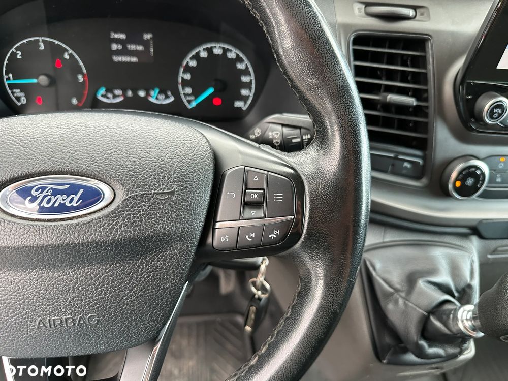 Ford Transit Custom - 11