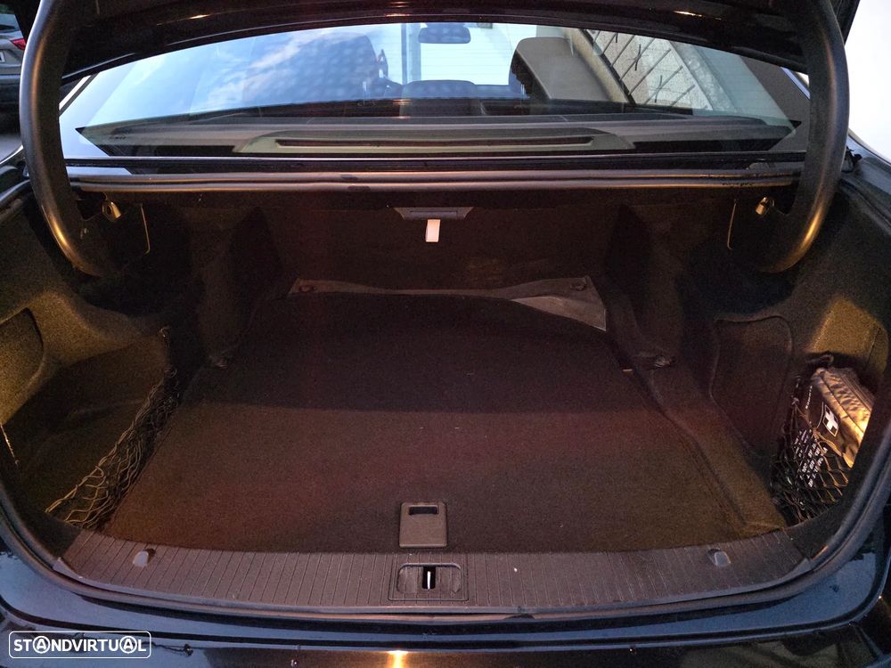 Mercedes-Benz E 350 CDi Avantgarde BlueEfficiency - 8