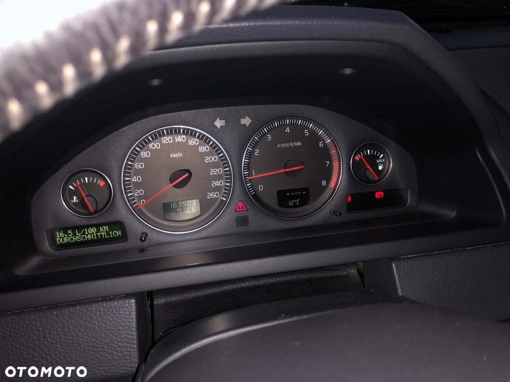 Volvo XC 90 2.5T AWD Momentum - 32