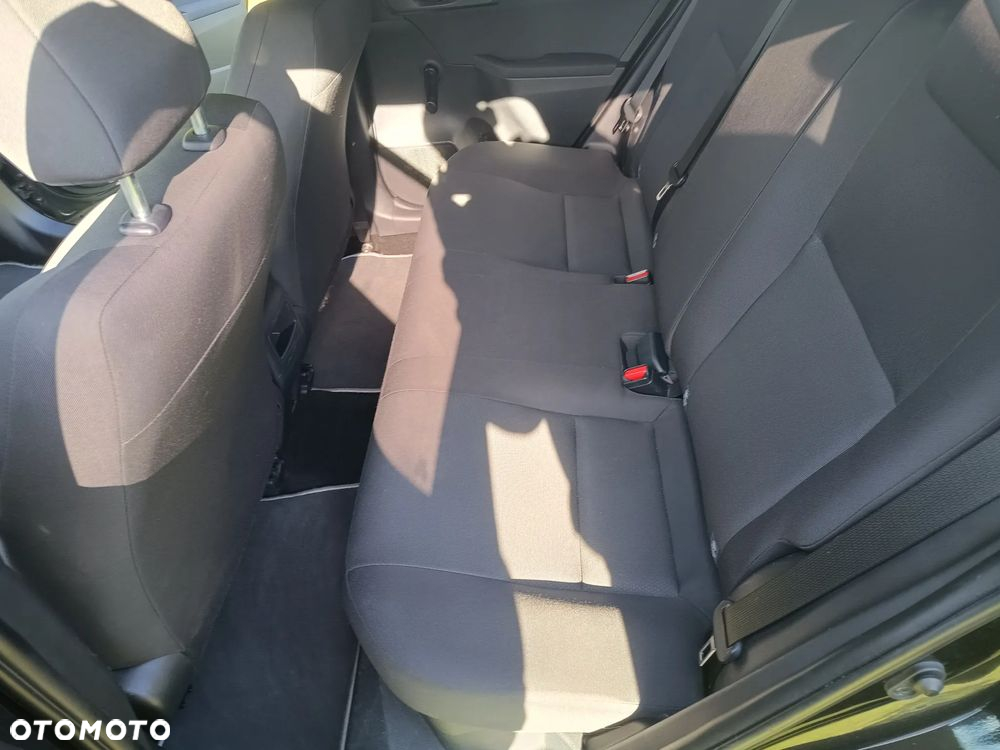 Toyota Auris Hybrid 135 Active - 39