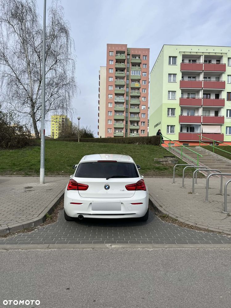 BMW Seria 1 118i - 3