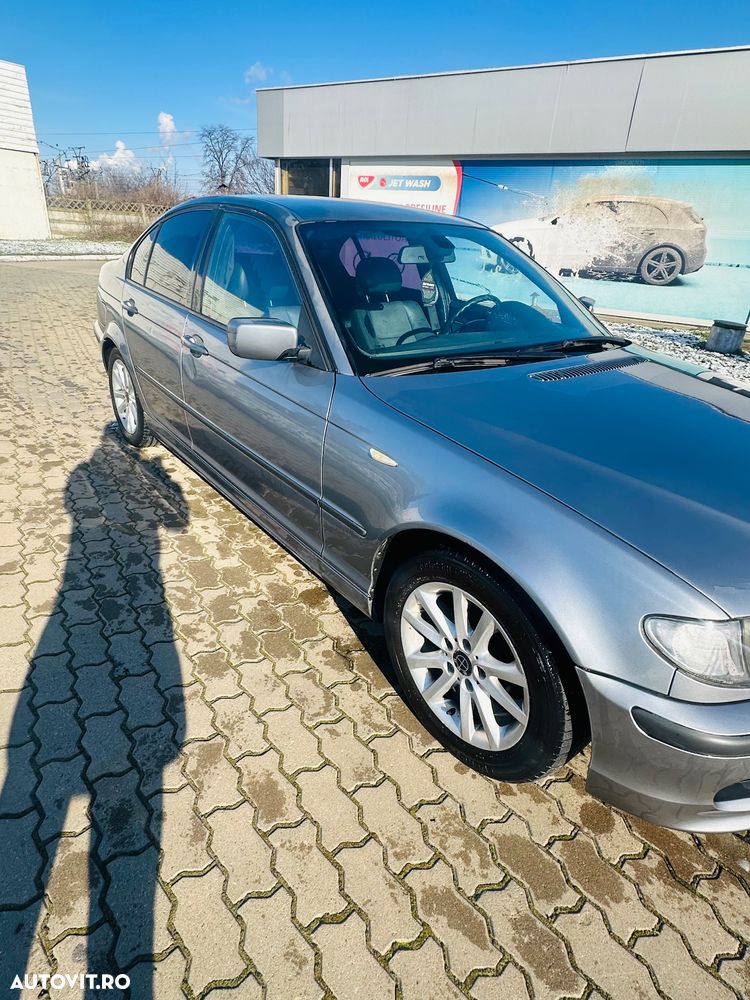 BMW Seria 3 318i - 11