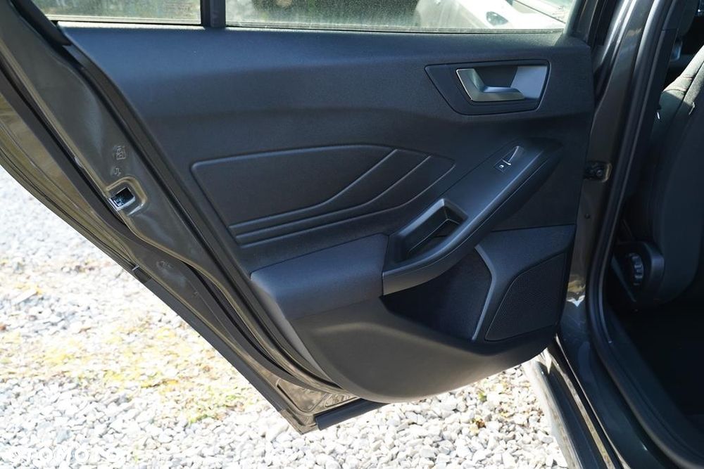 Ford Focus 1.0 EcoBoost mHEV ST-Line X - 7