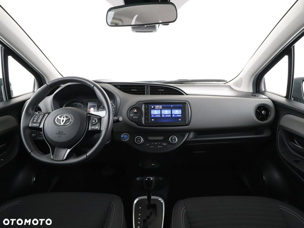 Toyota Yaris Hybrid 100 Active EU6 - 16