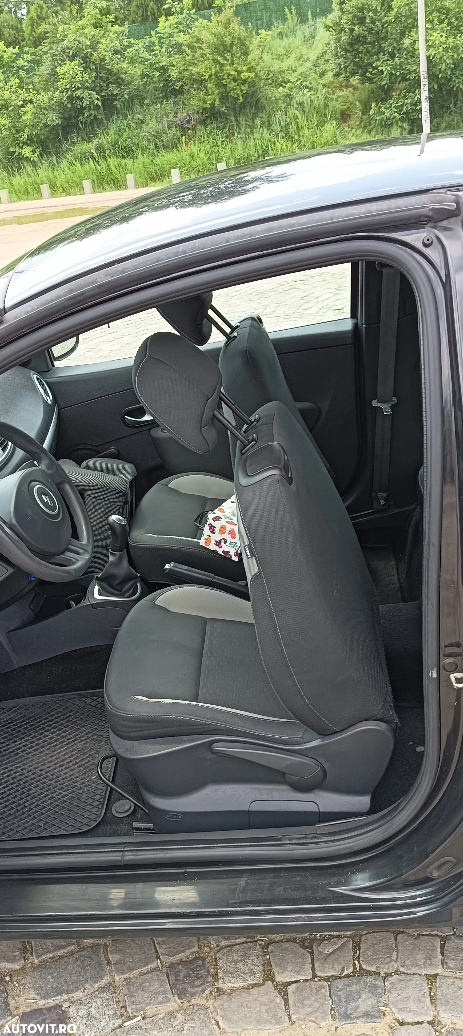 Renault Clio 1.2 16V 75 Dynamique - 10