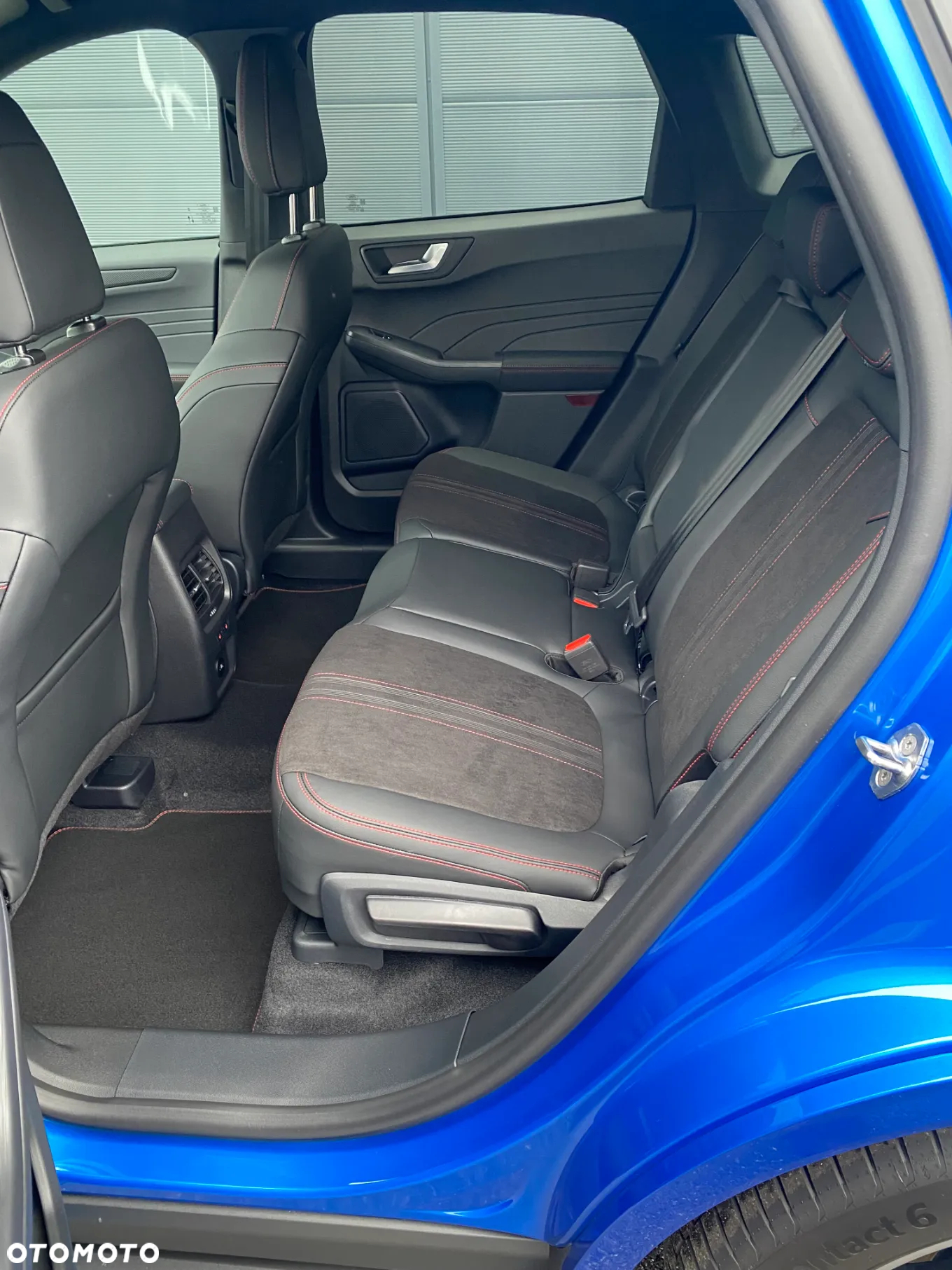 Ford Kuga 1.5 EcoBoost FWD ST-Line X - 11