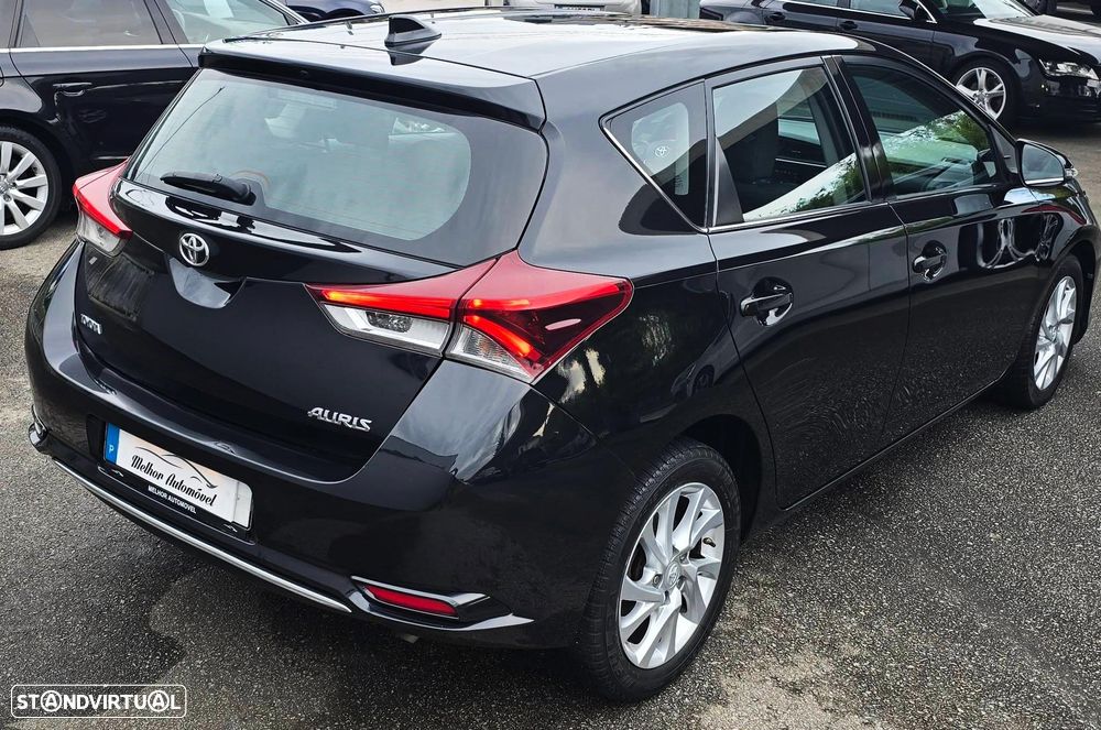 Toyota Auris 1.4 D-4D - 3