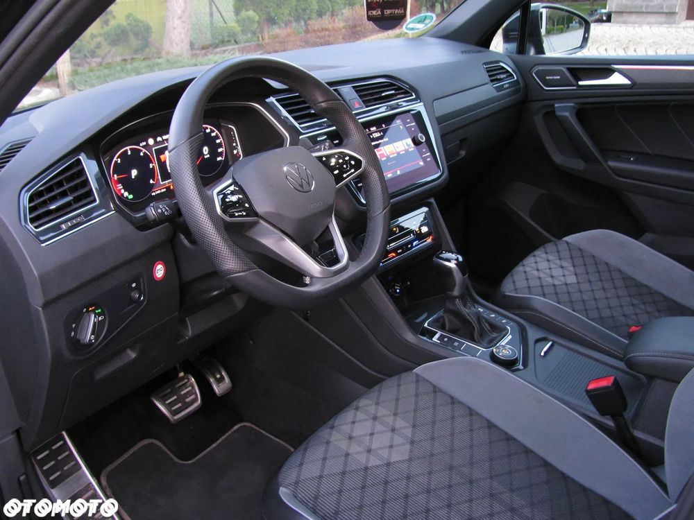 Volkswagen Tiguan 2.0 TDI SCR 4MotION DSG R-Line - 13