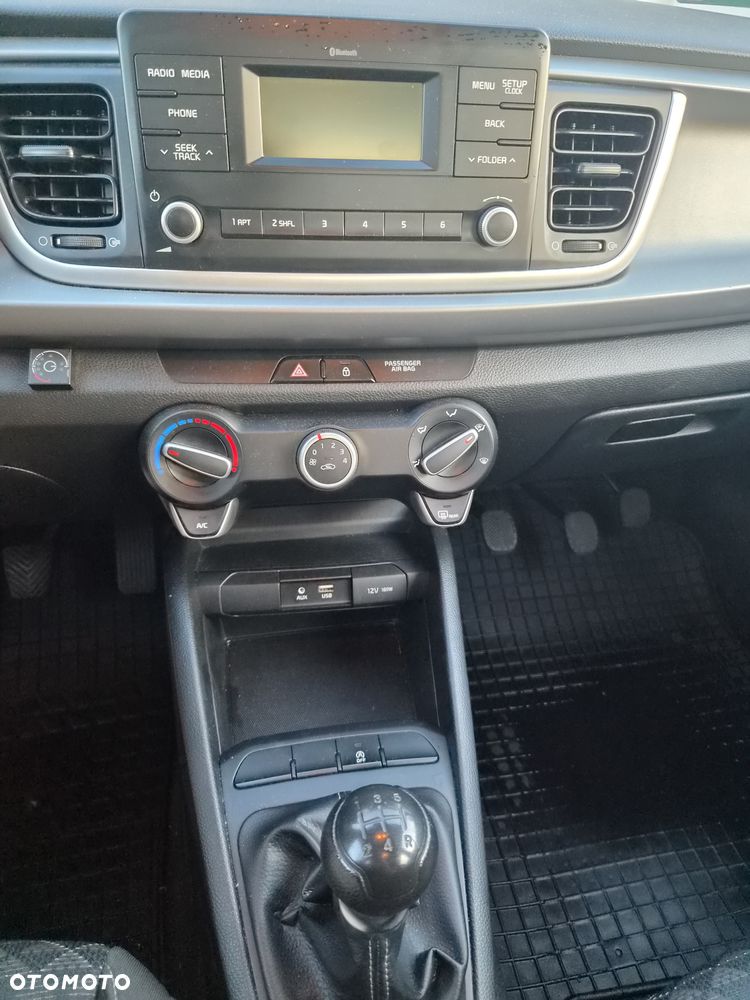 Kia Rio 1.2 M - 16