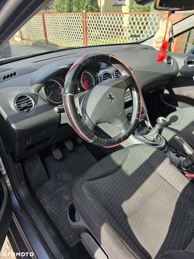 Peugeot 308 1.6 HDi Premium Plus - 9