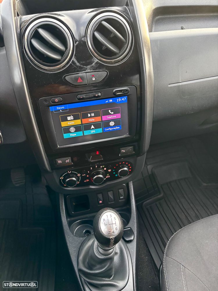 Dacia Duster 1.2 TCe SL Black Shadow - 4