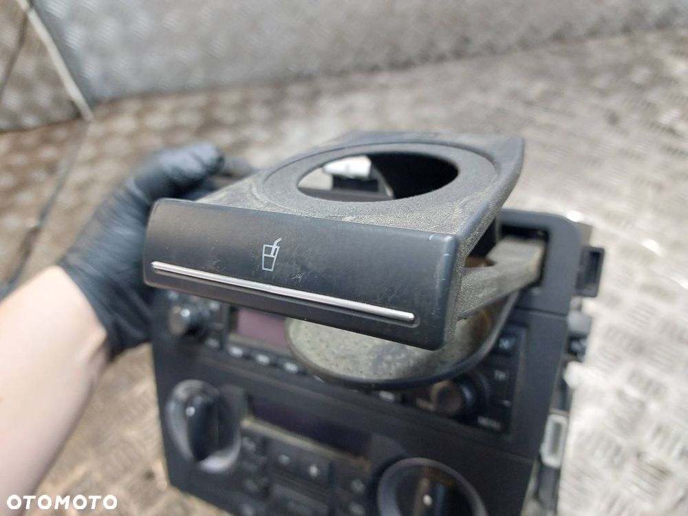 RADIO ODTWARZACZ + PANEL NAWIEWU + RAMKA + CUPHOLDER AUDI A3 8P - 3