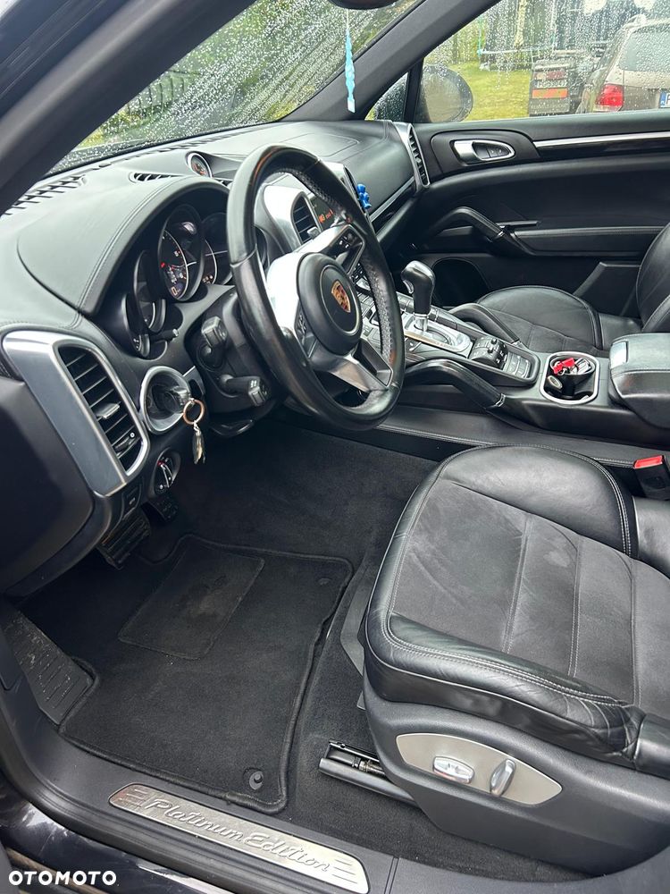 Porsche Cayenne Diesel Platinum Edition - 11