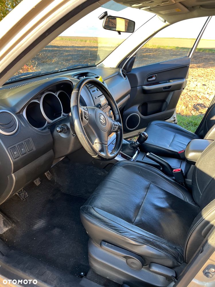 Suzuki Grand Vitara 1.9 DDiS - 6